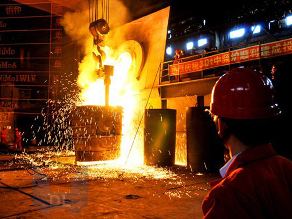 铸造现场